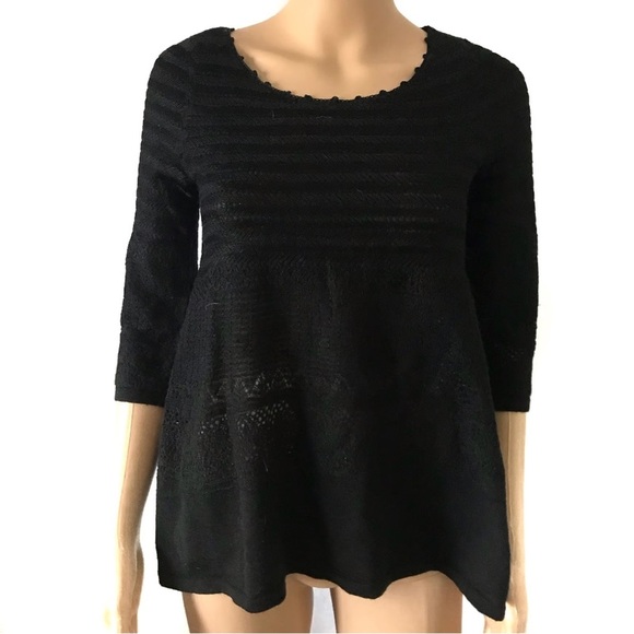 Anthropologie Tops - Anthropologie Yellow Bird Loose Knit Sweater Top Black w/ key hole back sz Small